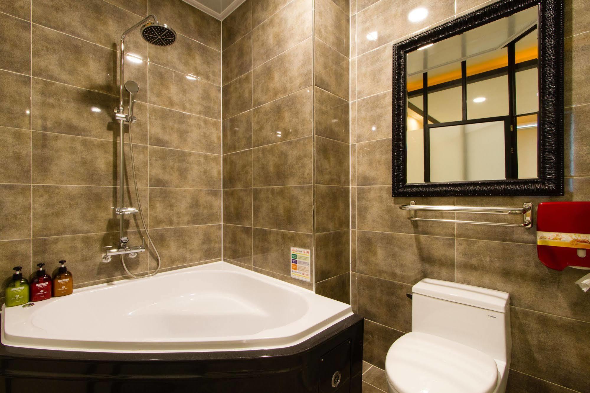 Ara Hotel Pusan Zewnętrze zdjęcie